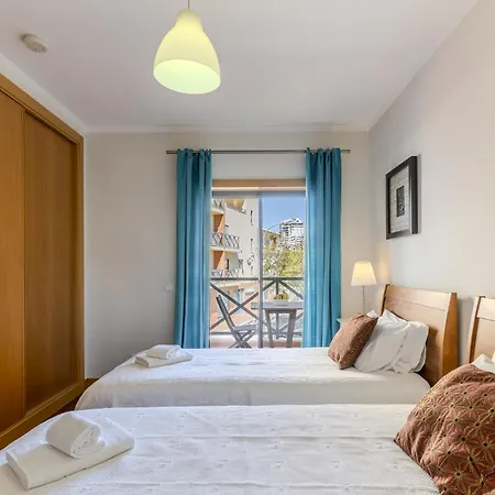 #353 T2 Pool & Terrace Apartament Albufeira